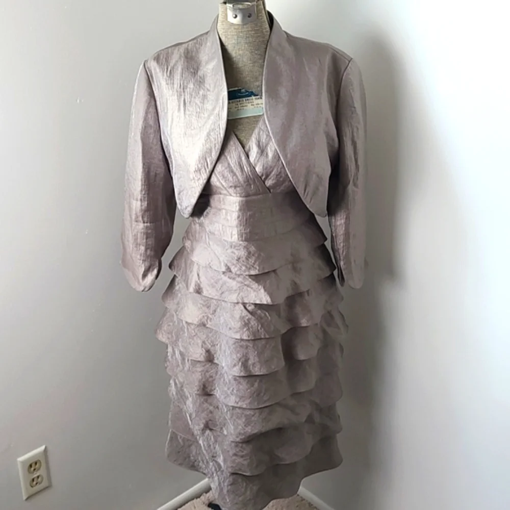 Adrianna Papell Occasions Mother of the Bride Dress and Bolero - Picture 1 of 11